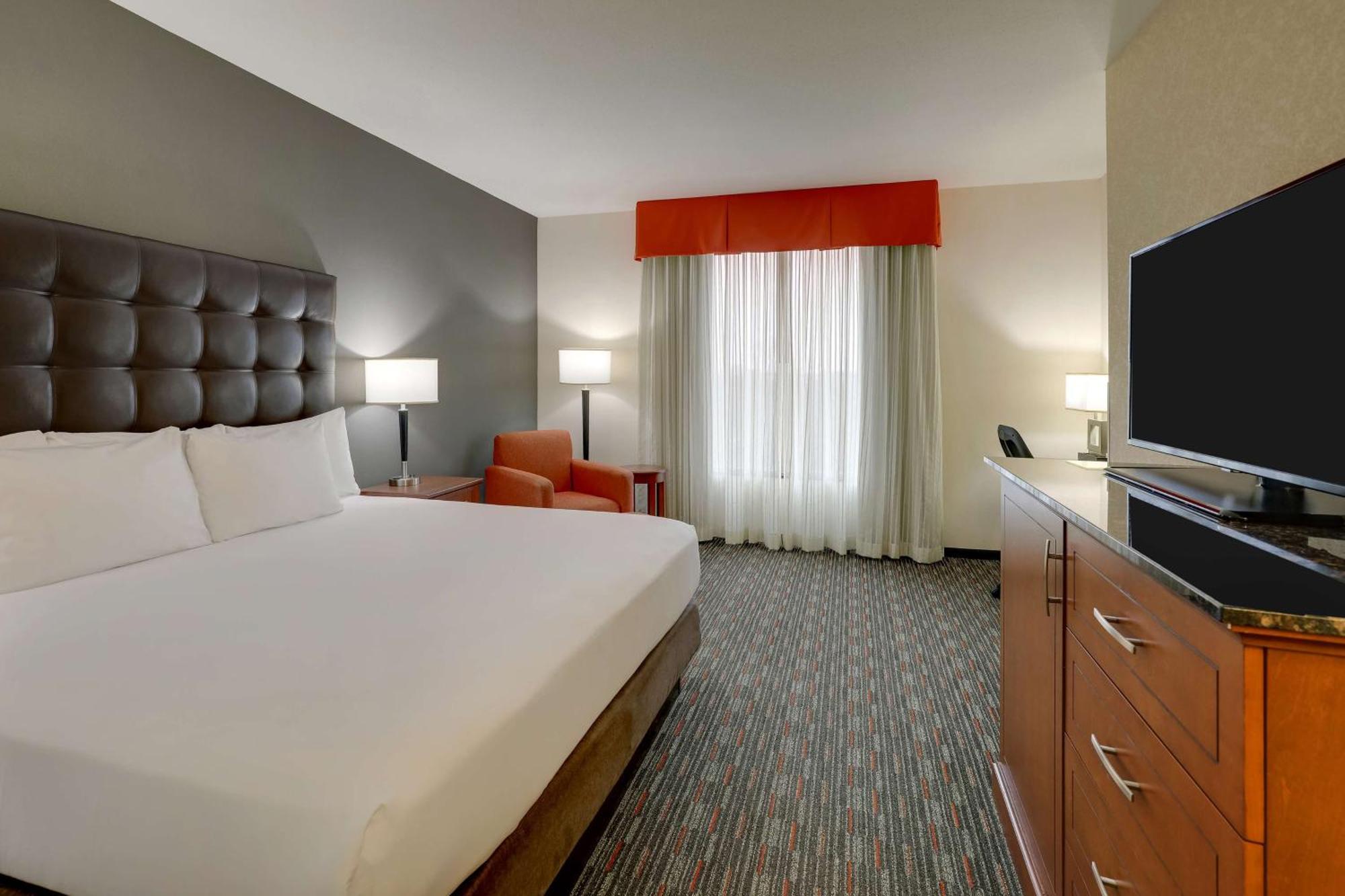 Drury Inn & Suites Charlotte Arrowood Buitenkant foto