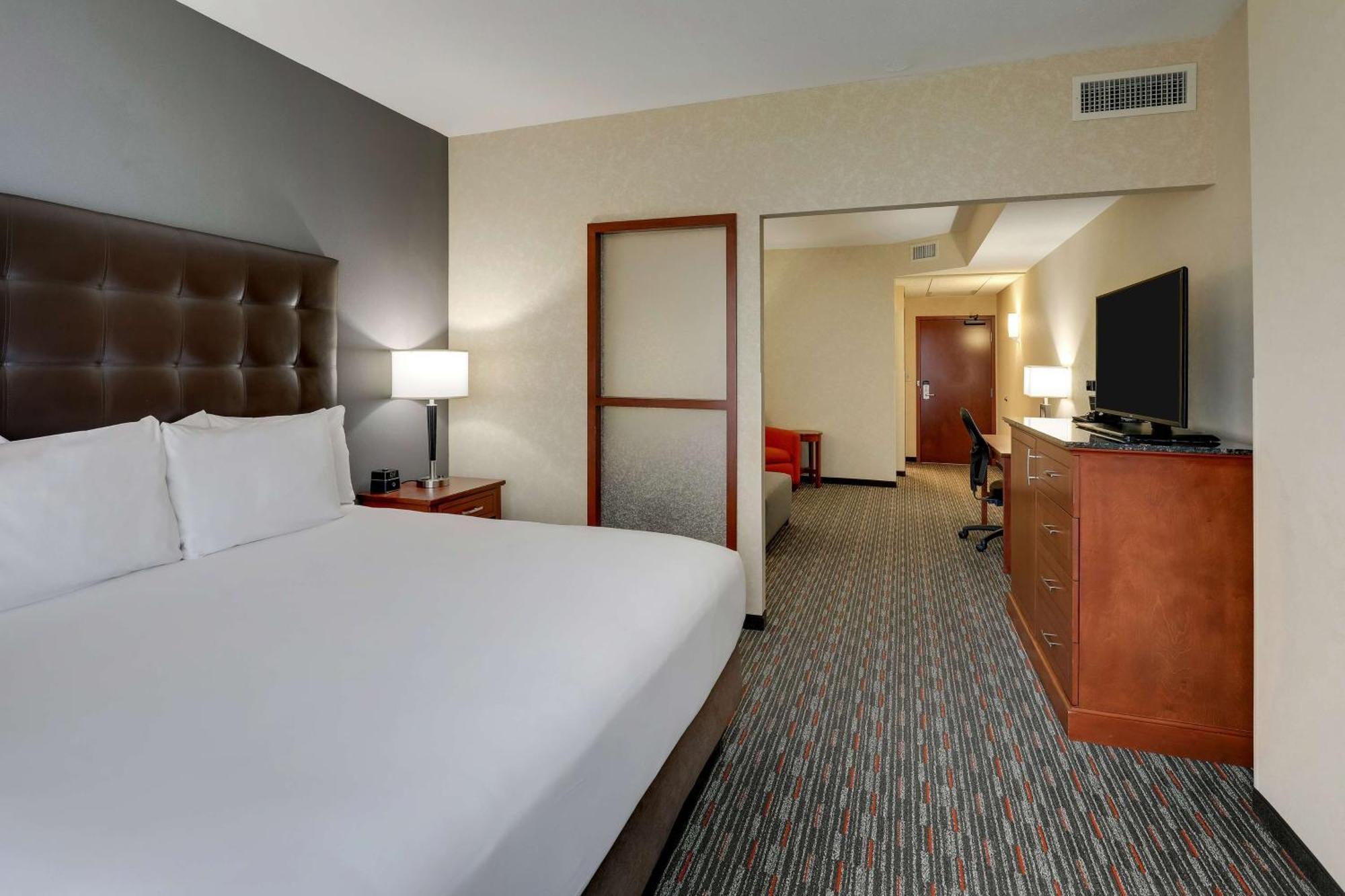 Drury Inn & Suites Charlotte Arrowood Buitenkant foto