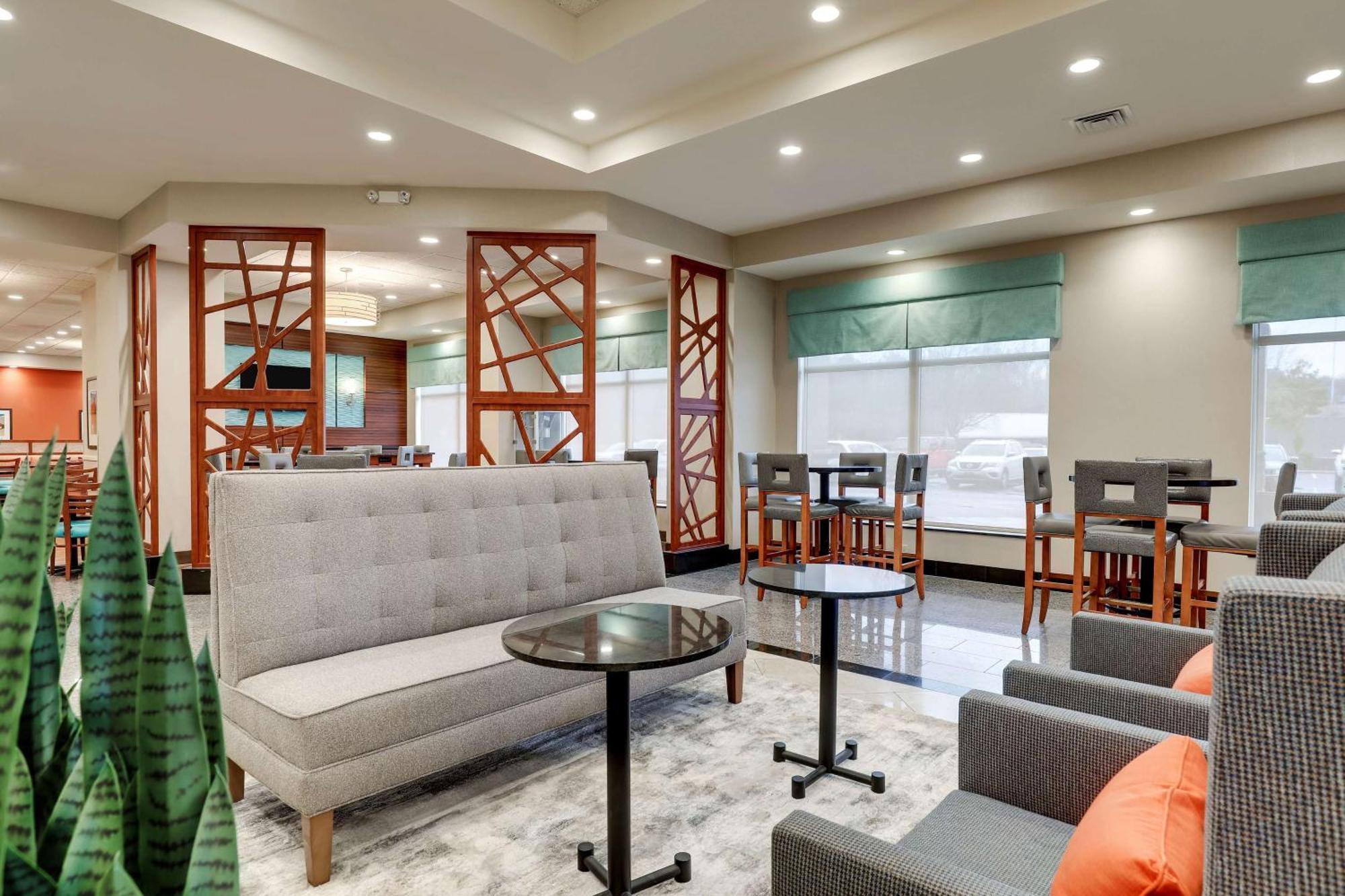 Drury Inn & Suites Charlotte Arrowood Buitenkant foto