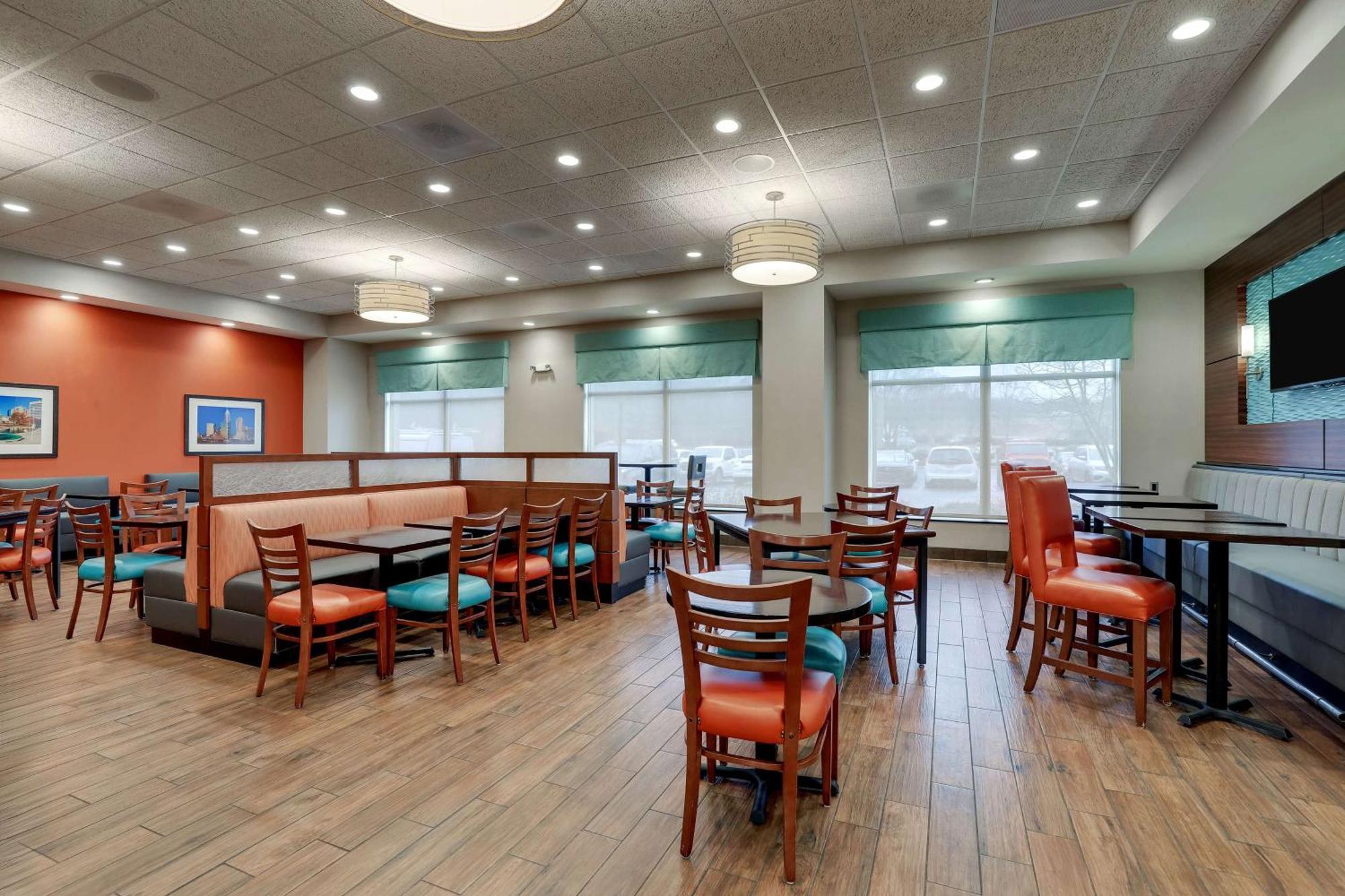 Drury Inn & Suites Charlotte Arrowood Buitenkant foto