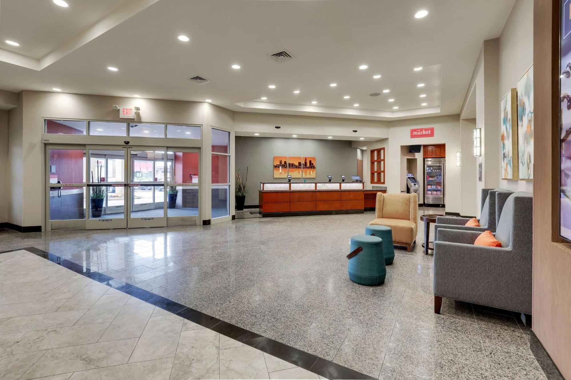 Drury Inn & Suites Charlotte Arrowood Buitenkant foto